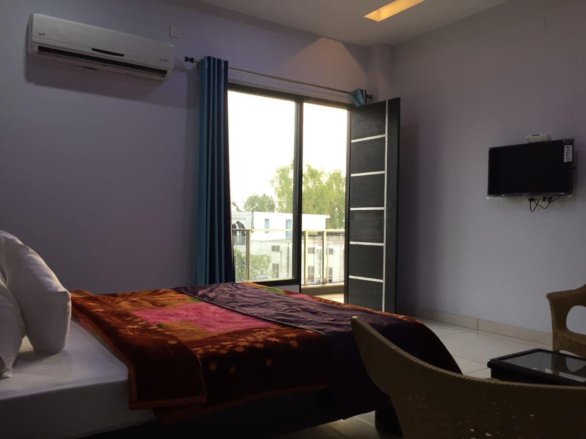 Oyo 30415 Hotel White City Anandpur  Exterior photo